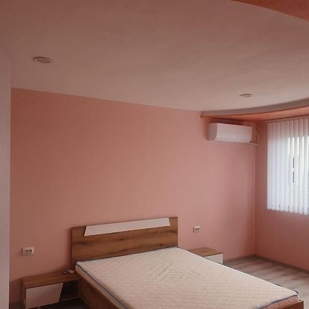 Apartament Граф Игнатиев Луксозен Апартамент С Топ Гледка Jamboł Zewnętrze zdjęcie